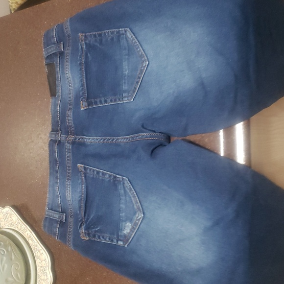 Hart Blue Jeans. Size 9. - Picture 8 of 8